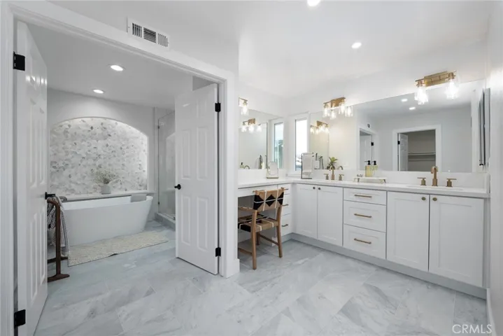 1824 Lexington Drive, Corona, California 92878