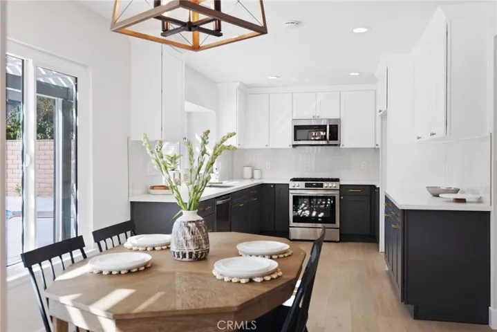 1824 Lexington Drive, Corona, California 92878