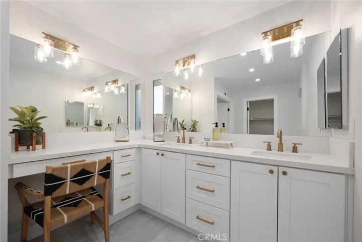 1824 Lexington Drive, Corona, California 92878