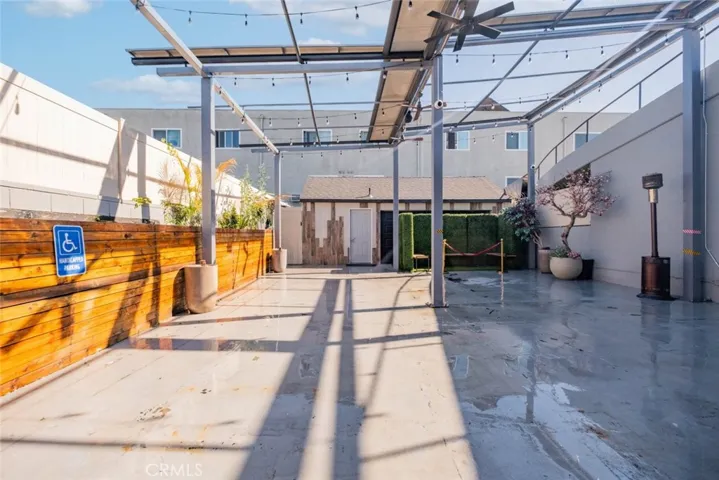 6024 Hazeltine Avenue, Van Nuys, California 91401