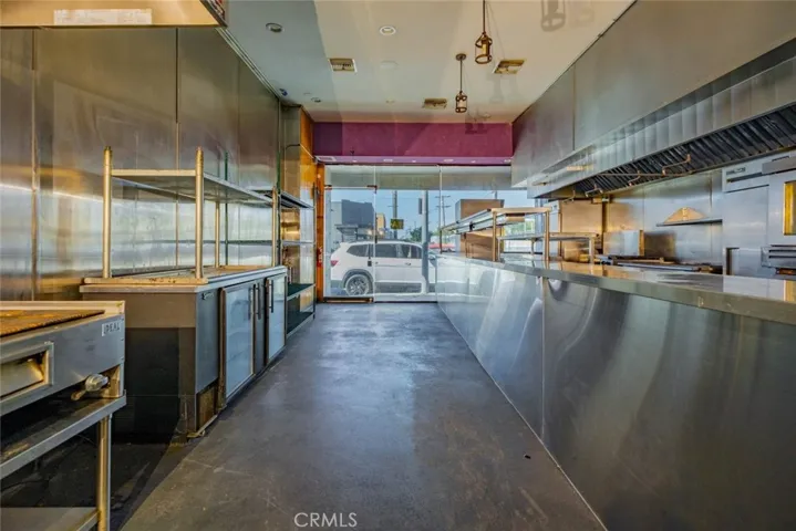 6024 Hazeltine Avenue, Van Nuys, California 91401