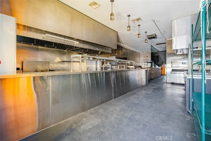 6024 Hazeltine Avenue, Van Nuys, California 91401