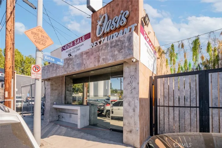 6024 Hazeltine Avenue, Van Nuys, California 91401