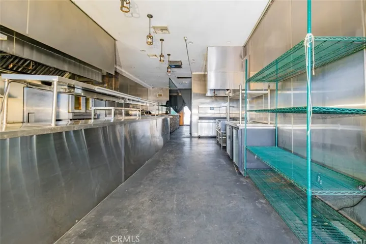 6024 Hazeltine Avenue, Van Nuys, California 91401