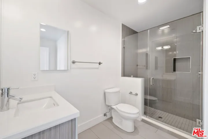 1232 N Kings Road Ph1, West Hollywood, California 90069
