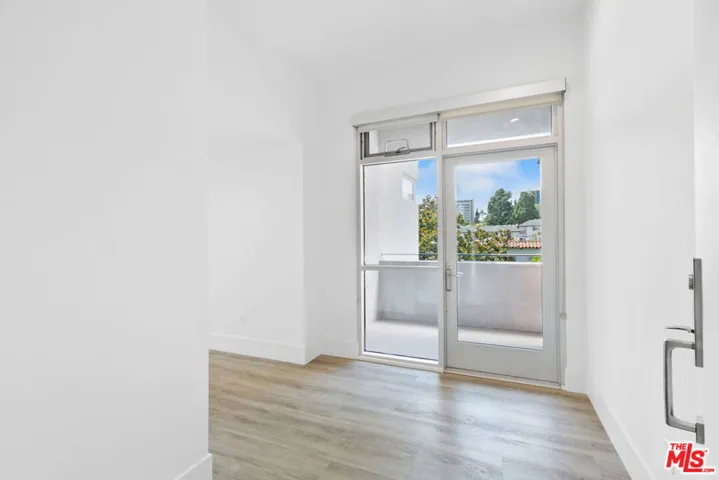 1232 N Kings Road Ph1, West Hollywood, California 90069