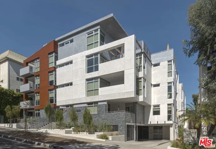 1232 N Kings Road Ph1, West Hollywood, California 90069