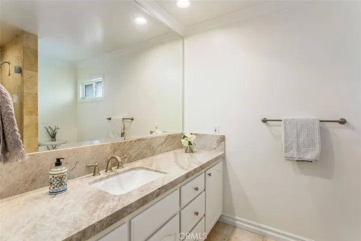 19 Rue Cannes, Newport Beach, California 92660