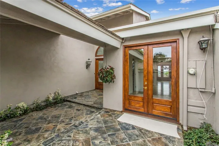 19 Rue Cannes, Newport Beach, California 92660