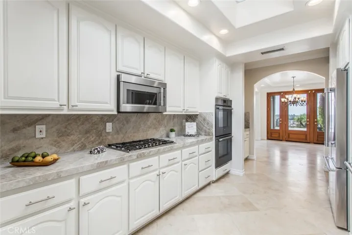 19 Rue Cannes, Newport Beach, California 92660