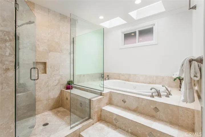 19 Rue Cannes, Newport Beach, California 92660