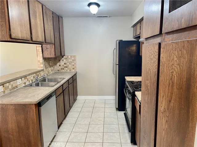 1325 Elderberry, Ontario, California 91762