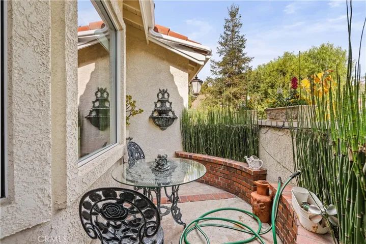 1695 La Mancha, Pomona, California 91768