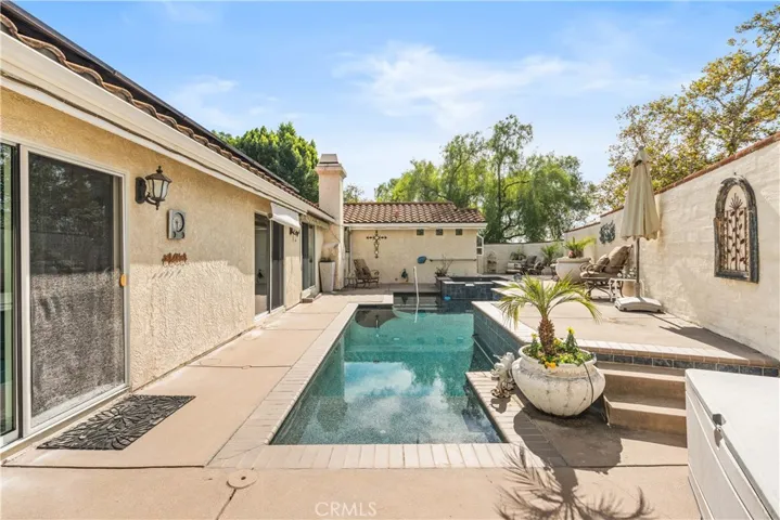 1695 La Mancha, Pomona, California 91768