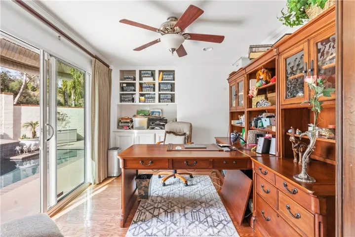 1695 La Mancha, Pomona, California 91768