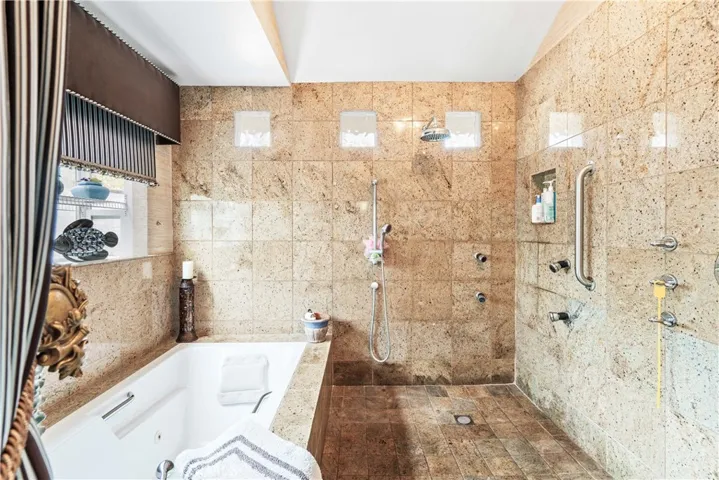 1695 La Mancha, Pomona, California 91768