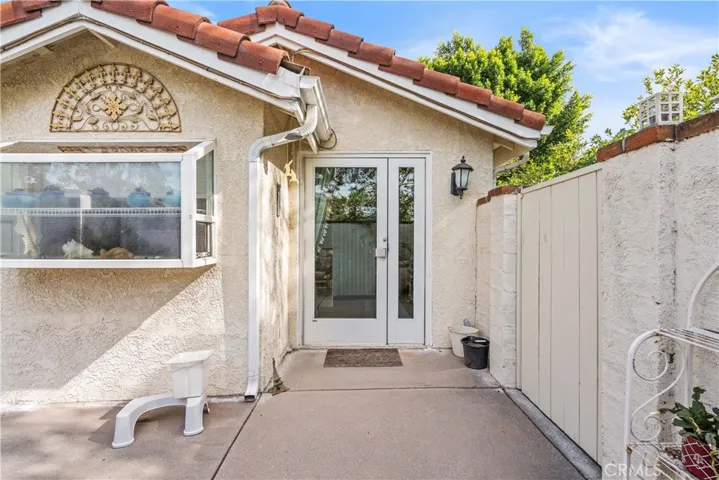 1695 La Mancha, Pomona, California 91768