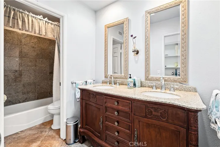 1695 La Mancha, Pomona, California 91768