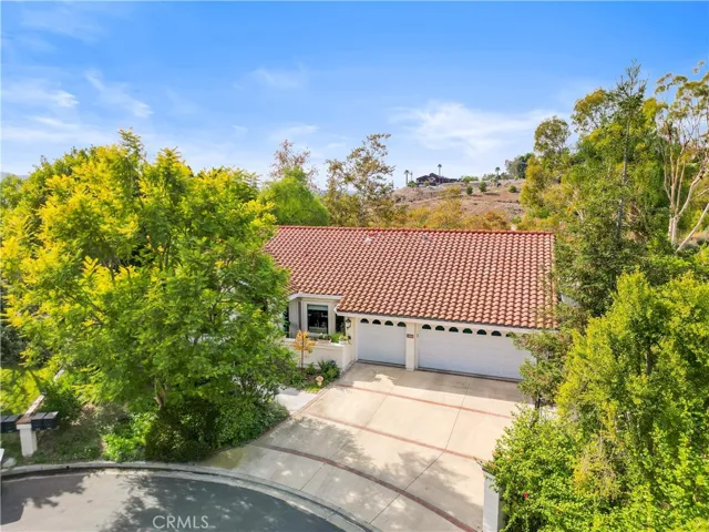 1695 La Mancha, Pomona, California 91768