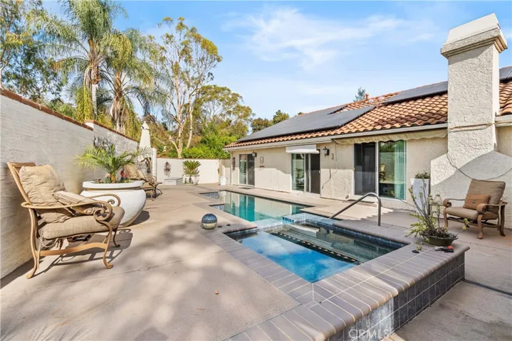 1695 La Mancha, Pomona, California 91768