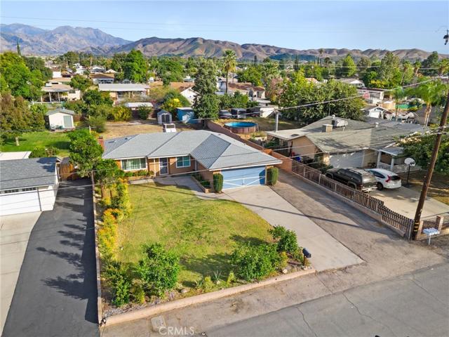 1386 Tourmaline Avenue, Mentone, California 92359
