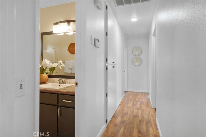1386 Tourmaline Avenue, Mentone, California 92359