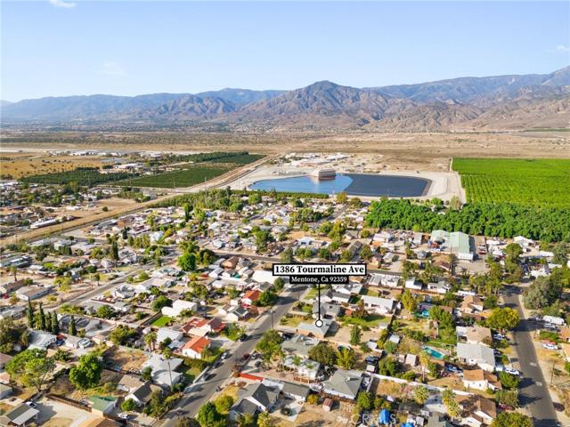 1386 Tourmaline Avenue, Mentone, California 92359