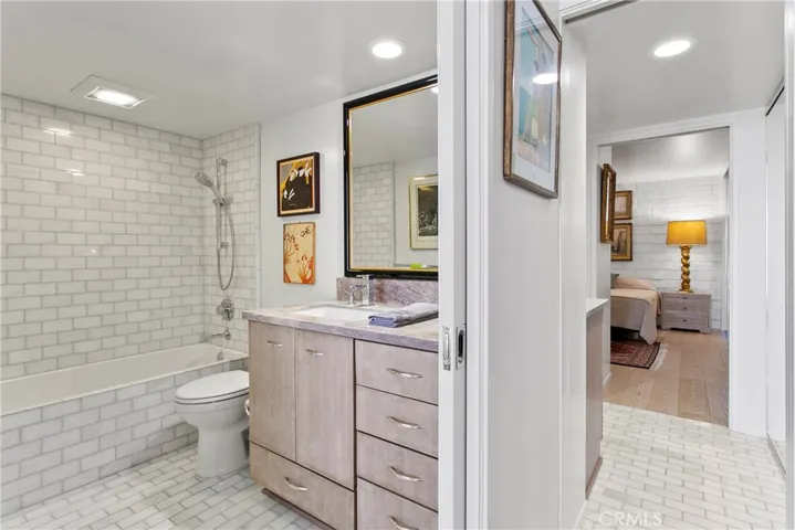 259 Lower Cliff Drive 3, Laguna Beach, California 92651