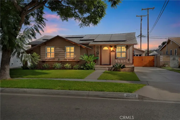 20408 Hawaiian Avenue, Lakewood, California 90715
