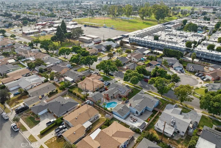 20408 Hawaiian Avenue, Lakewood, California 90715