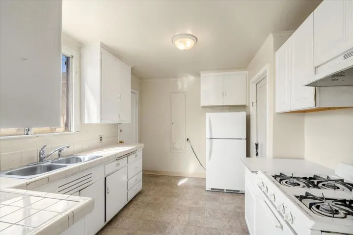 241 Gurries Drive, Gilroy, California 95020