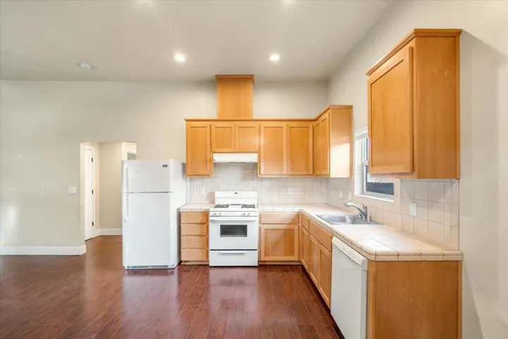 241 Gurries Drive, Gilroy, California 95020