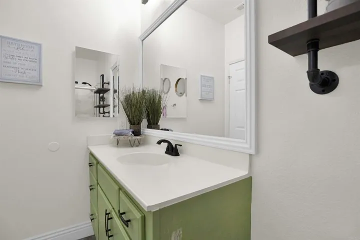27575 Mangrove Street, Murrieta, California 92563