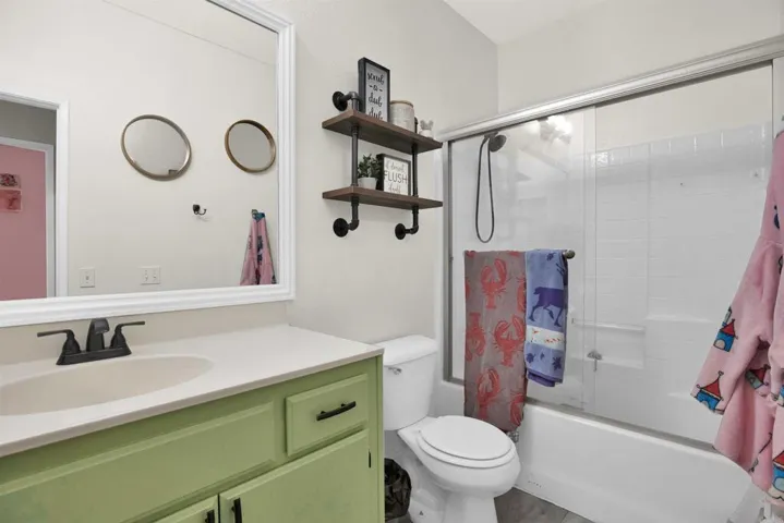 27575 Mangrove Street, Murrieta, California 92563