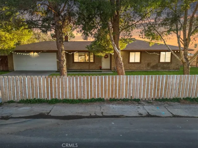 15804 Lanfair Avenue, Lake Los Angeles, California 93535
