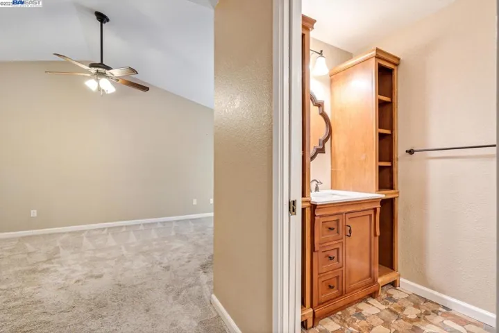 1920 Gateway Dr, Oakley, California 94561-2621