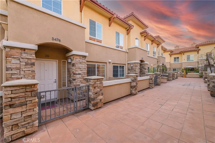 Front door yard
