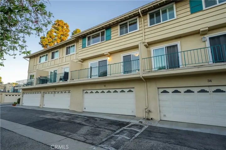 1958 Rolling Vista Drive Unit 35, Lomita, California 90717
