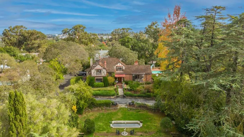 17121 Wild Way, Los Gatos, California 95030