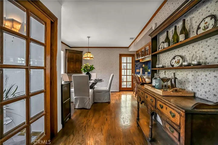 North facing to dining room from the family room. so quaint and cozy!