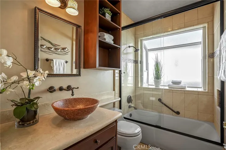 Full bathroom serves Bedroom #1 and Bedroom #2