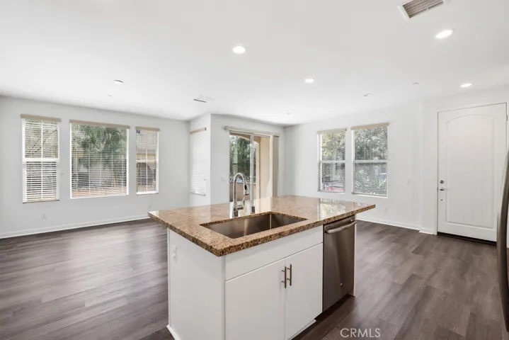 20 Savannah, Lake Forest, California 92630