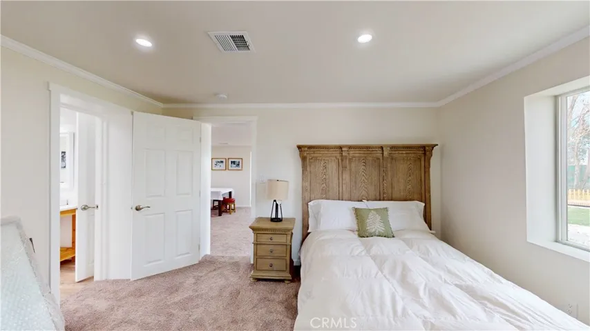 10212 Deep Creek Road, Apple Valley, California 92308