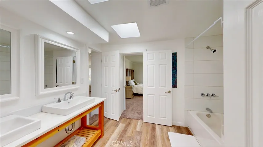 10212 Deep Creek Road, Apple Valley, California 92308