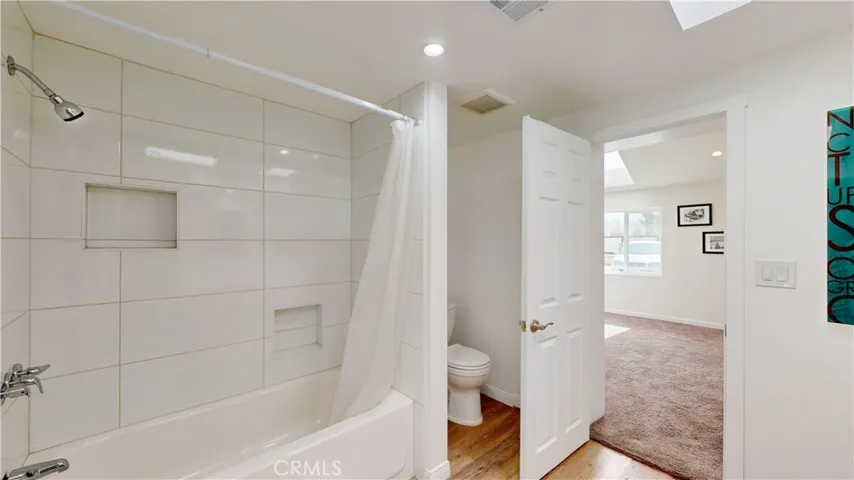 10212 Deep Creek Road, Apple Valley, California 92308