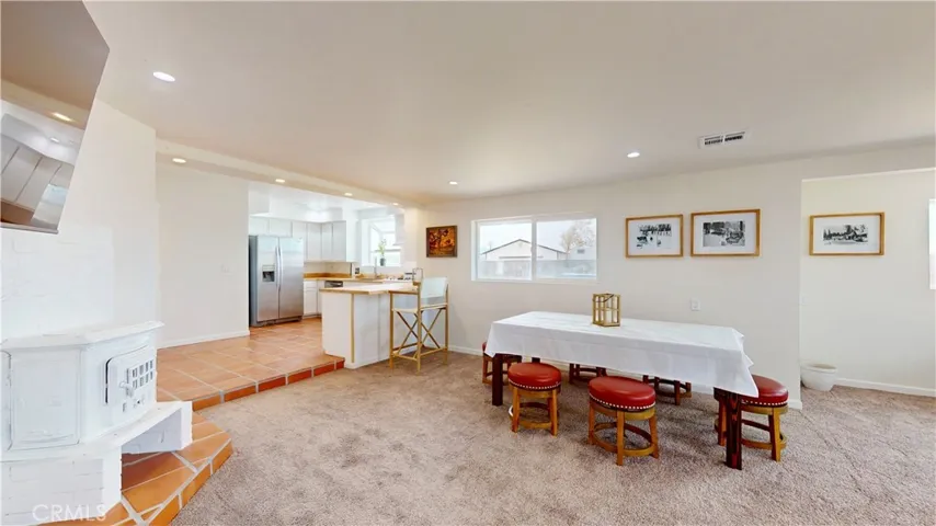 10212 Deep Creek Road, Apple Valley, California 92308