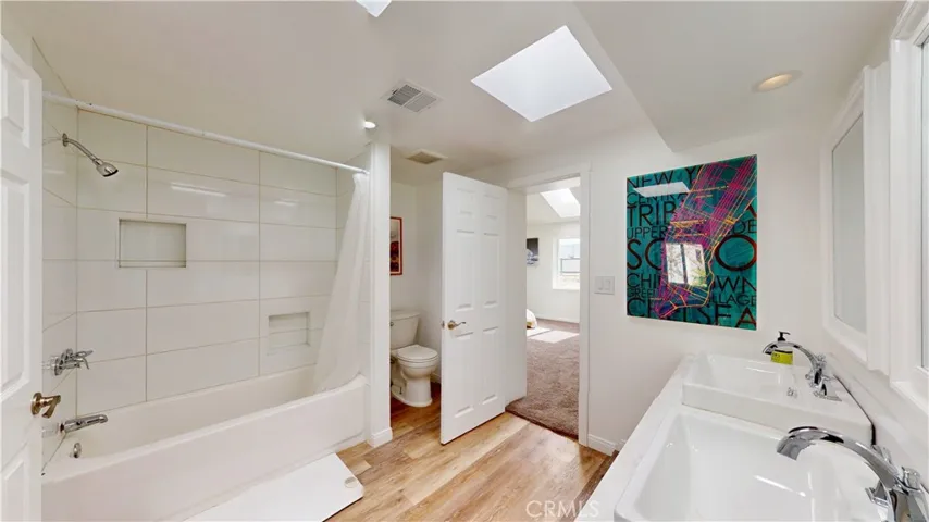 10212 Deep Creek Road, Apple Valley, California 92308