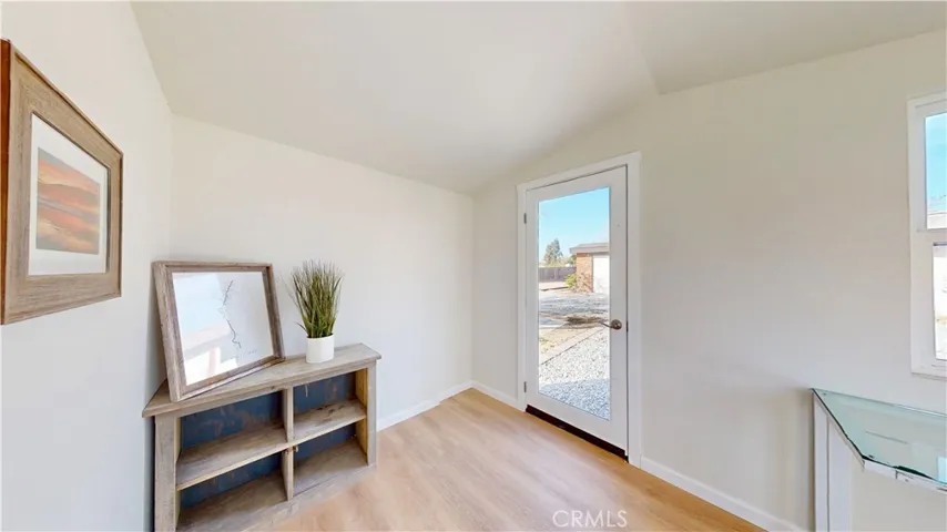 10212 Deep Creek Road, Apple Valley, California 92308