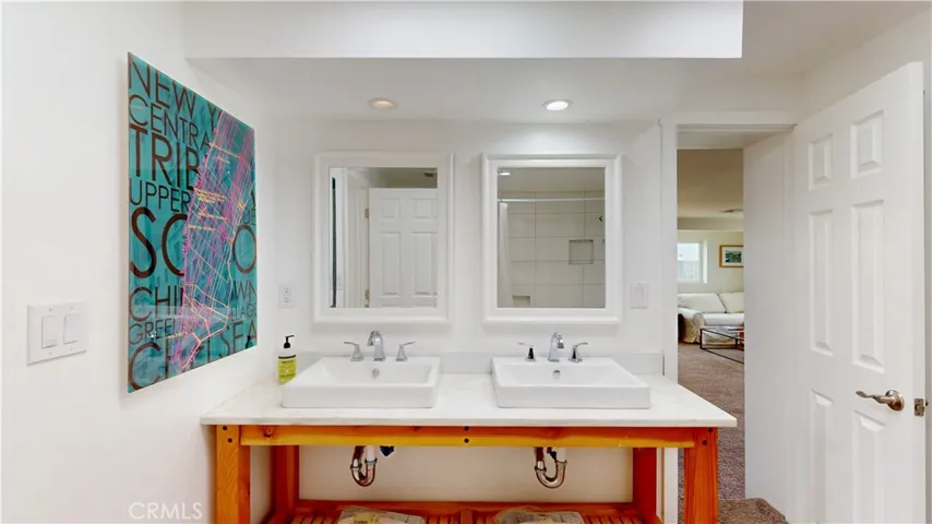 10212 Deep Creek Road, Apple Valley, California 92308