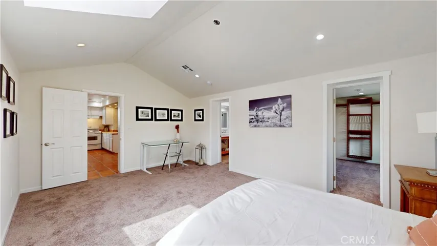 10212 Deep Creek Road, Apple Valley, California 92308